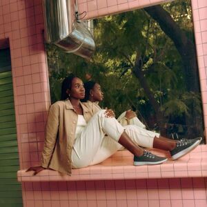 Allbirds Womens Wool Runners Natural Grey (Light Grey Sole) | Size 10